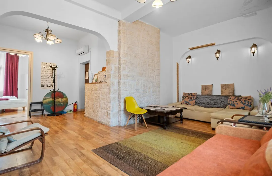 Golden Villa- In The Heart Of Old Town Bucharest-1